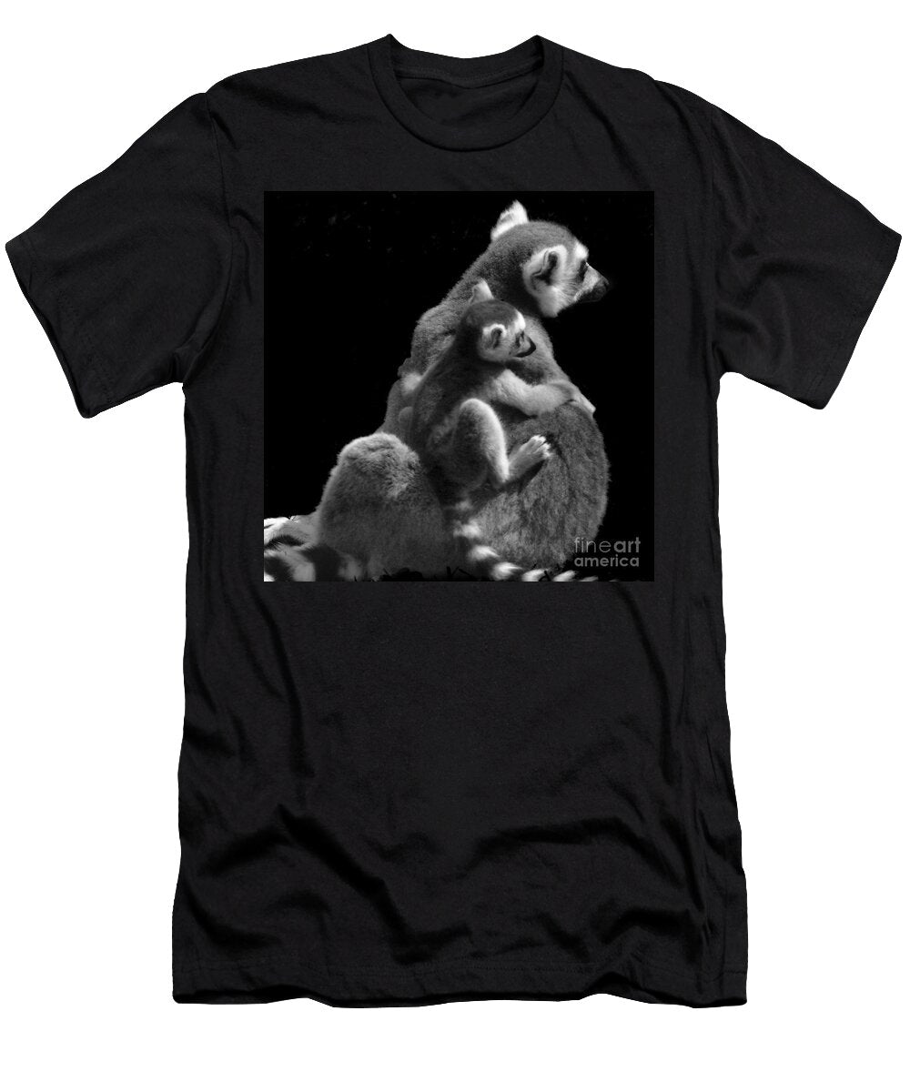 1 Lemur Piggyback Paul Davenport T-Shirt