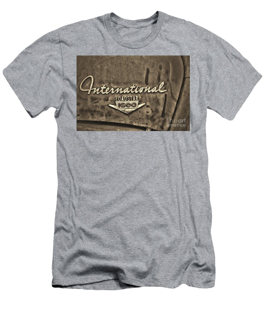 International Loadstar 1600 Emblem Sepia Paul Ward T-Shirt
