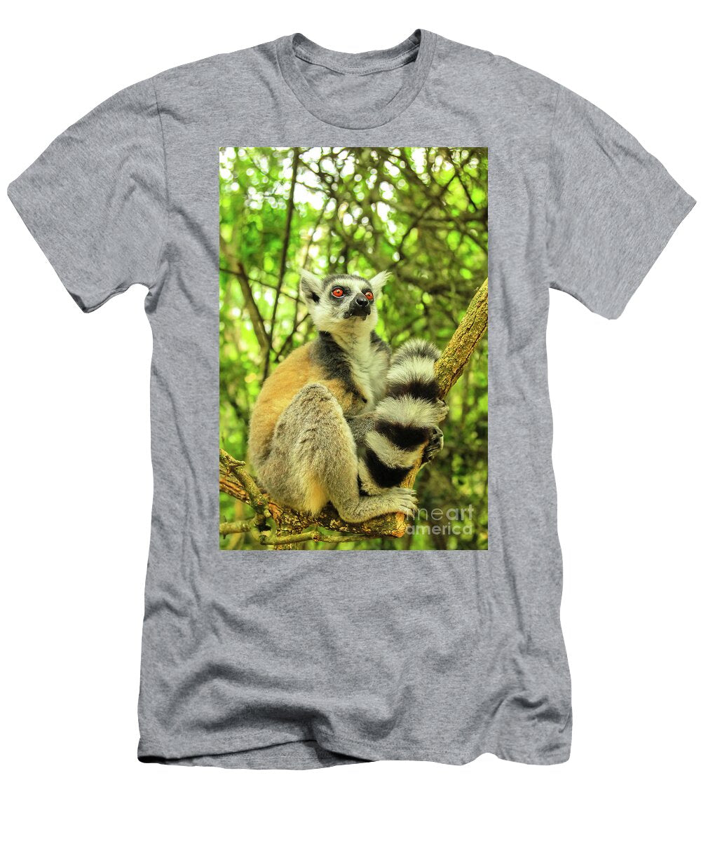 Lemur of Madagascar Vertical Benny Marty T-Shirt
